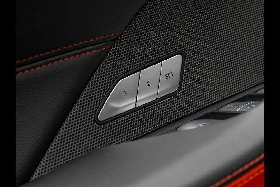 BMW 4 Serie Cabrio M440i xDrive - LCI - 20 inch - Air Collar - Driving Ass Prof - Harman-Kardon