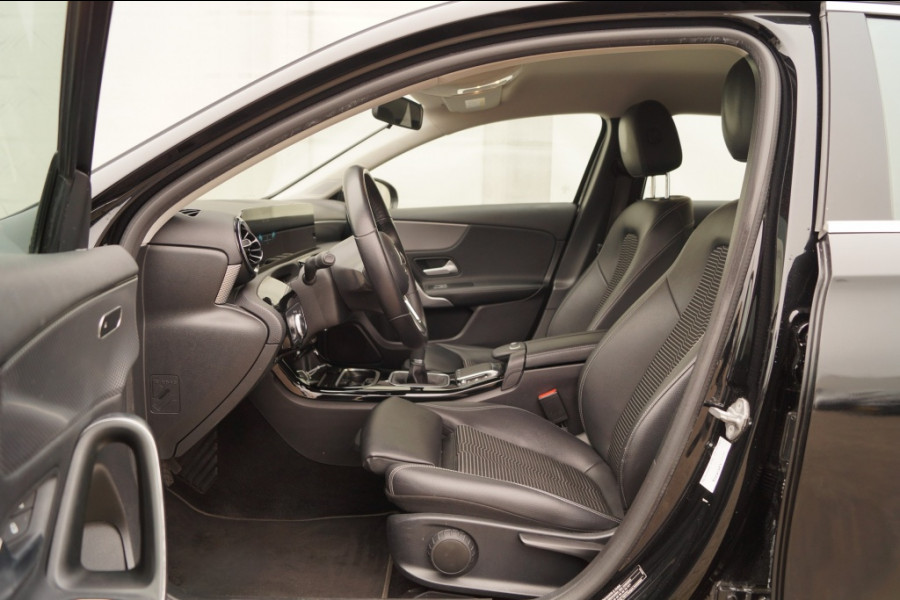 Mercedes-Benz A-Klasse 180 136pk Edition -NAVI-ECC-CAM-PDC-