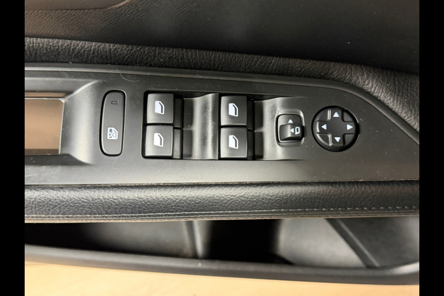 Peugeot 3008 1.2 PureTech Blue Lease Executive APPLE CARPLAY NAVIGATIE PDC CRUISE LEDER AIRCO USB
