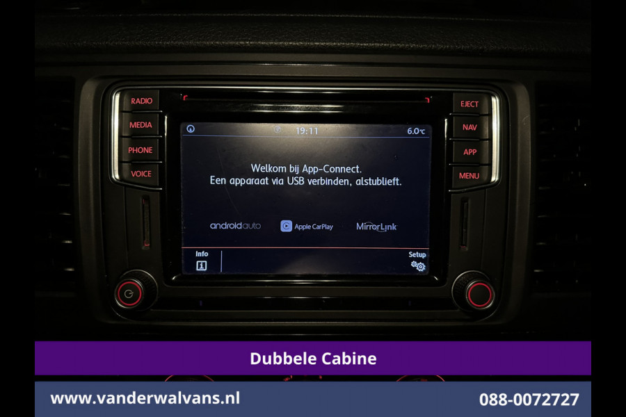 Volkswagen Transporter 2.0 TDI 150pk L2H1 Dubbele cabine Euro6 Airco | 6-Zits | 2500kg Trekhaak | Navigatie | Cruisecontrol | Apple Carplay, Android Auto, Parkeersensoren