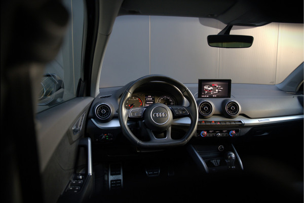 Audi Q2 1.4 TFSI CoD Design Pro Line Plus | Stoelverwarming | Camera | Keyless | Cruise Control | Navigatie | Parkeersensoren | Elektrische Achterklep | Climate Control | Automaat