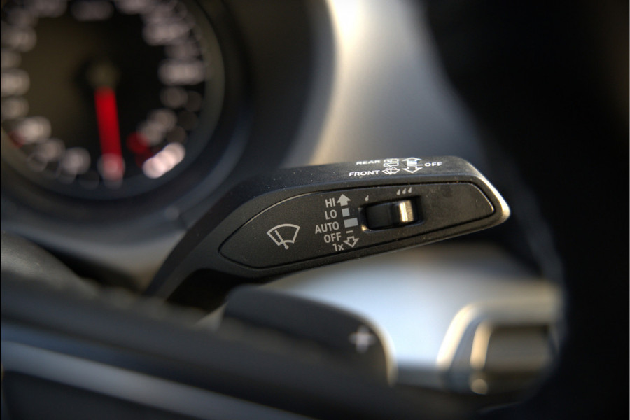 Audi Q2 1.4 TFSI CoD Design Pro Line Plus | Stoelverwarming | Camera | Keyless | Cruise Control | Navigatie | Parkeersensoren | Elektrische Achterklep | Climate Control | Automaat