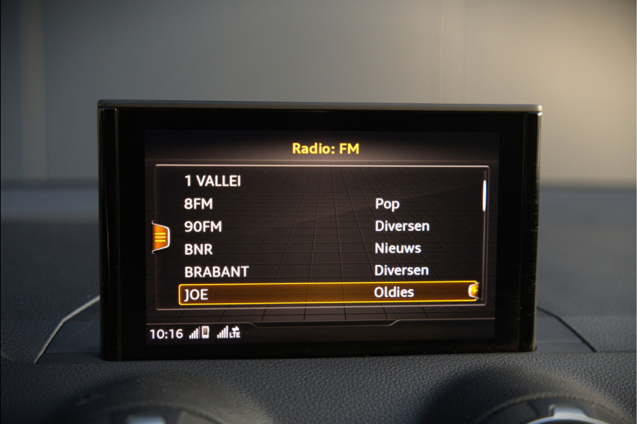 Audi Q2 1.4 TFSI CoD Design Pro Line Plus | Stoelverwarming | Camera | Keyless | Cruise Control | Navigatie | Parkeersensoren | Elektrische Achterklep | Climate Control | Automaat