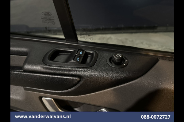 Ford Transit Custom 2.0 TDCI 131pk L2H1 Euro6 Airco | Navigatie | LED | Cruisecontrol | 2800kg Trekhaak Parkeersensoren, Bijrijdersbank