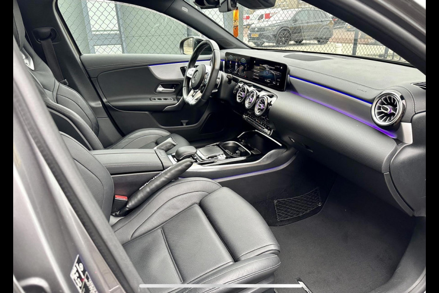 Mercedes-Benz A-Klasse AMG 35 4MATIC Edition 1