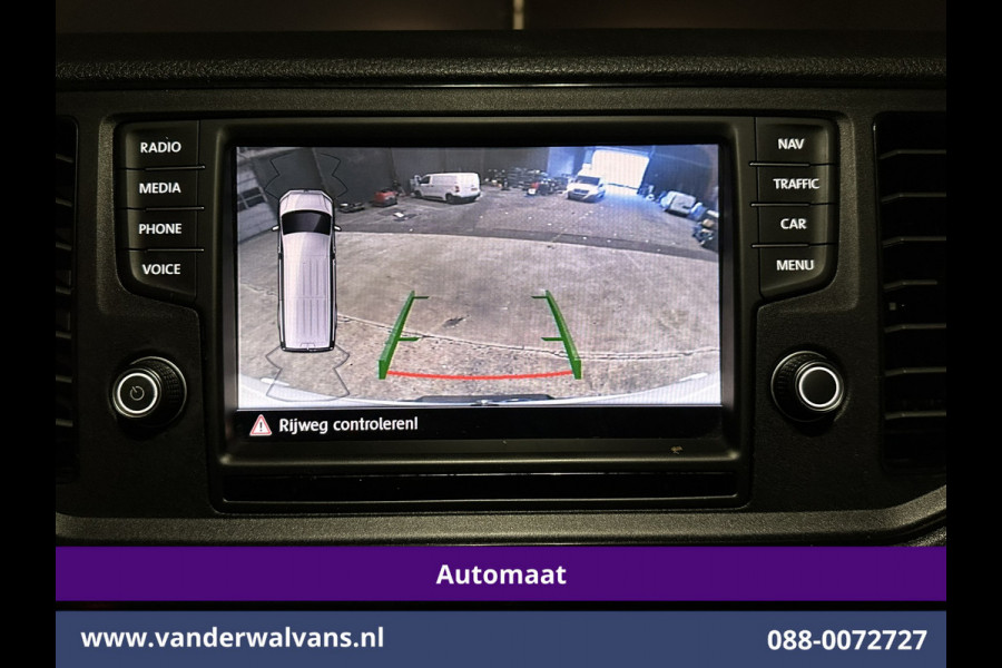 Volkswagen Crafter 2.0 TDI 140pk Automaat L3H3 L2H2 Euro6 Airco | Navigatie | Camera | Apple Carplay | Chauffeursstoel Android Auto, Leder, Parkeersensoren, Bijrijdersbank