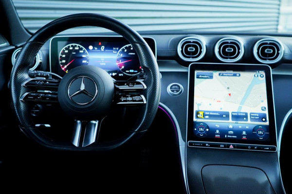 Mercedes-Benz C-Klasse Estate 200 AMG Line / Pano / Burmester / Trekhaak / Stoelverwarming