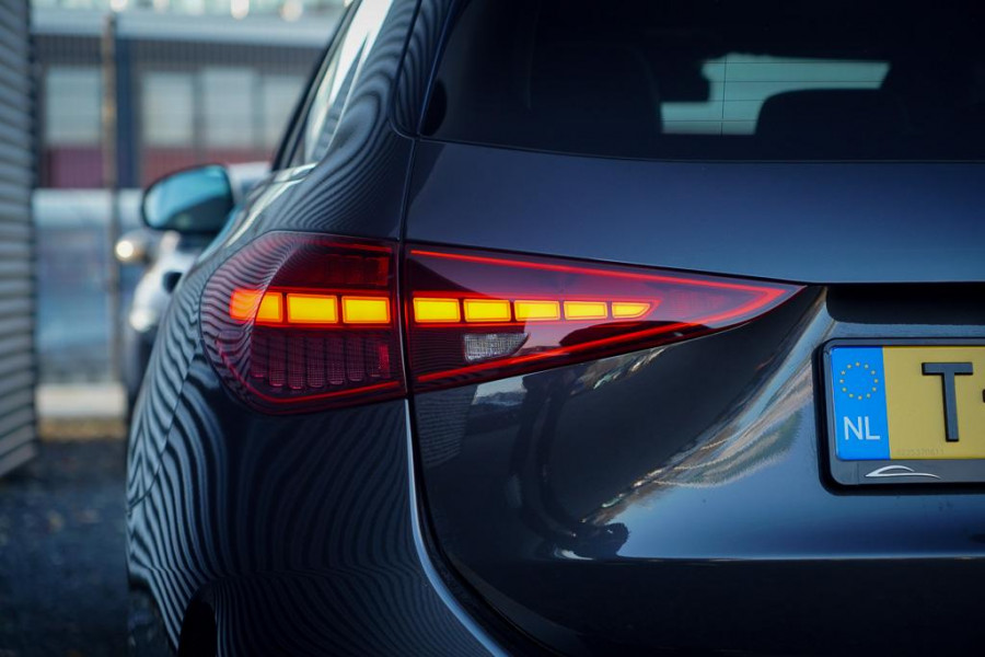 Mercedes-Benz C-Klasse Estate 200 AMG Line / Pano / Burmester / Trekhaak / Stoelverwarming