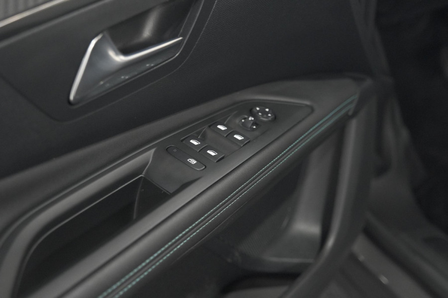 Peugeot 3008 1.6 HYbrid 225 Allure Pack Business | Camera | Navigatie | Apple Carplay | Parkeersensoren