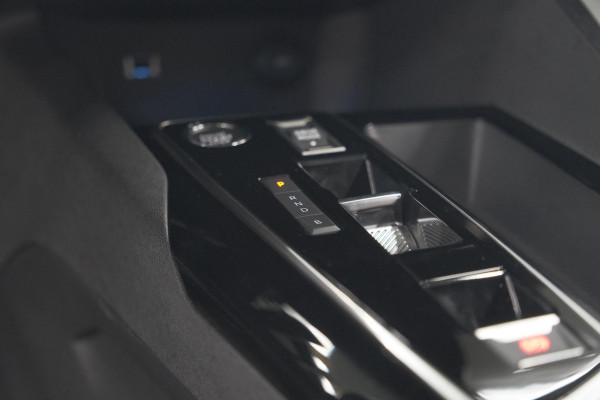 Peugeot 3008 1.6 HYbrid 225 Allure Pack Business | Camera | Navigatie | Apple Carplay | Parkeersensoren