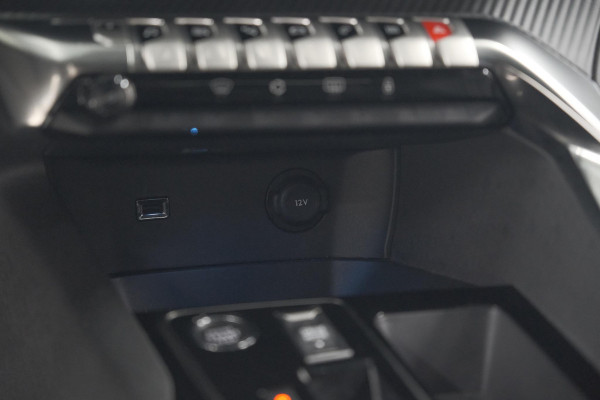 Peugeot 3008 1.6 HYbrid 225 Allure Pack Business | Camera | Navigatie | Apple Carplay | Parkeersensoren