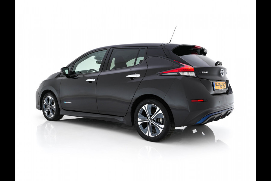 Nissan Leaf Tekna 40 kWh (SOH-83%) (INCL-BTW) *Aut.*LEATHER | FULL-LED | BOSE-AUDIO | TOPVIEW | DAB | KEYLESS | NAVI-FULLMAP | DAB | HEATED-COMFORTSEATS | PRIVACY-GLASS | ADAPTIVE-CRUISE | 17''ALU*