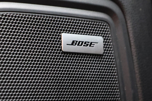 Porsche Macan 2.0 | ACC | Panoramadak | Inc BTW | 21'' | Sportchrono | Bose | Stoelventilatie | Elek. trekhaak | CarPlay | Luchtvering | Camera | Memory seats | Lederen bekleding | Alarm klasse 5 | Standkachel