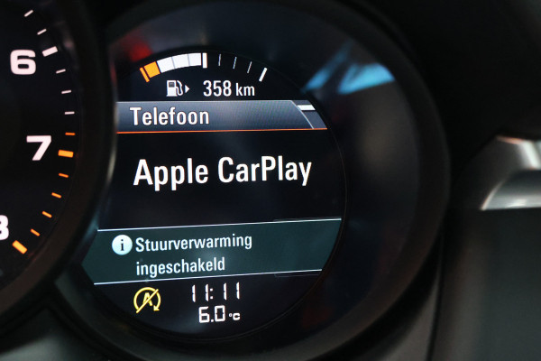 Porsche Macan 2.0 | ACC | Panoramadak | Inc BTW | 21'' | Sportchrono | Bose | Stoelventilatie | Elek. trekhaak | CarPlay | Luchtvering | Camera | Memory seats | Lederen bekleding | Alarm klasse 5 | Standkachel