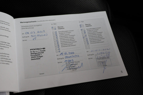 Porsche Macan 2.0 | ACC | Panoramadak | Inc BTW | 21'' | Sportchrono | Bose | Stoelventilatie | Elek. trekhaak | CarPlay | Luchtvering | Camera | Memory seats | Lederen bekleding | Alarm klasse 5 | Standkachel