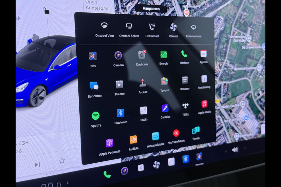 Tesla Model 3 SR Plus 325PK LFP Accu SOH 91% Lmv 18" AutoPilot Leder Pano-dak Adaptive-Cruise Camera's Elektr.-Stuur+Stoelen+Spiegels+Geheugen Navi LED ACC DAB Voorverwarmen interieur via App Keyless One-Pedal-Drive 1e Eigenaar Origineel Nederlandse Auto