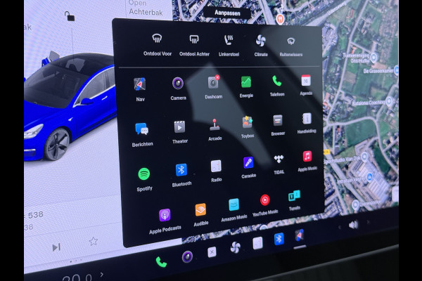 Tesla Model 3 SR Plus 325PK LFP Accu SOH 91% Lmv 18" AutoPilot Leder Pano-dak Adaptive-Cruise Camera's Elektr.-Stuur+Stoelen+Spiegels+Geheugen Navi LED ACC DAB Voorverwarmen interieur via App Keyless One-Pedal-Drive 1e Eigenaar Origineel Nederlandse Auto