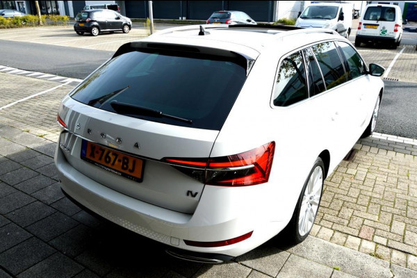 Škoda Superb Combi 1.4 TSI iV CAM/LMV19/NAVI/LEER/VIRTU/PANO