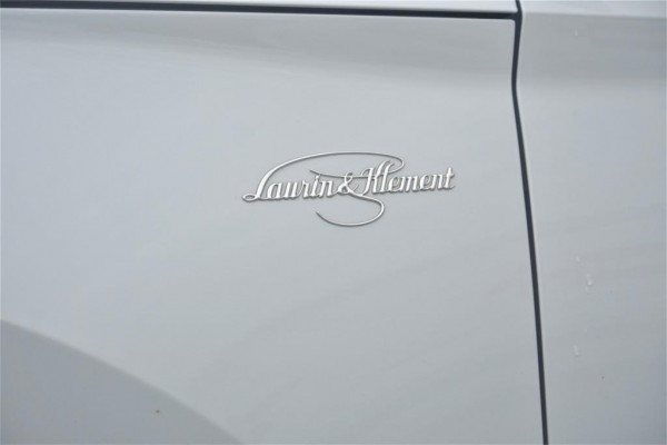 Škoda Superb Combi 1.4 TSI iV CAM/LMV19/NAVI/LEER/VIRTU/PANO