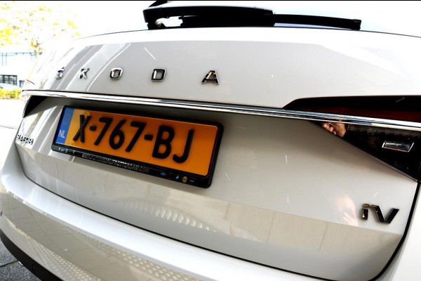 Škoda Superb Combi 1.4 TSI iV CAM/LMV19/NAVI/LEER/VIRTU/PANO