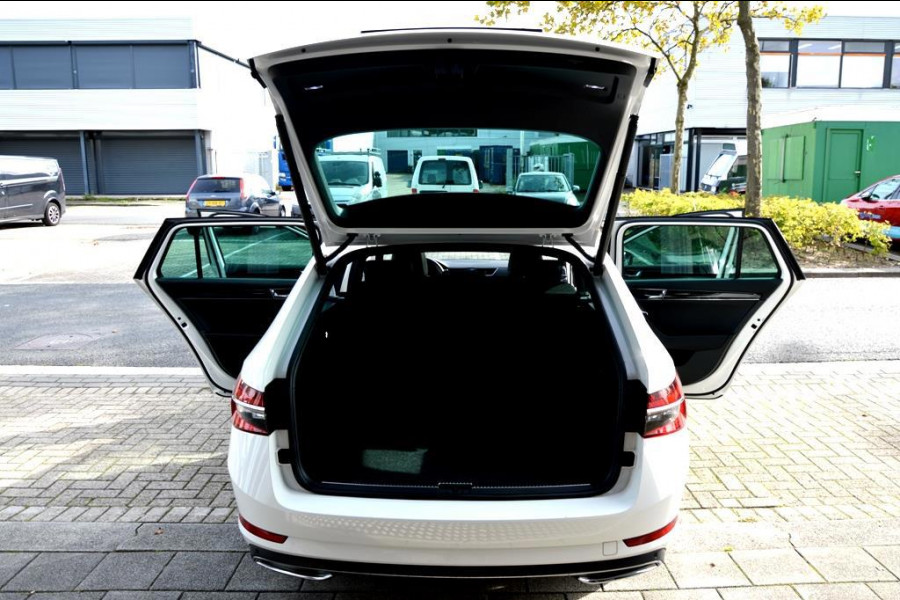 Škoda Superb Combi 1.4 TSI iV CAM/LMV19/NAVI/LEER/VIRTU/PANO