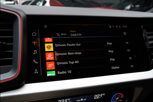 Audi A1 Sportback 40 TFSI S- Line Leder Camera Navi Virtual Climate Sonos PDC LM velgen Stoelverwarming Carplay BTW auto