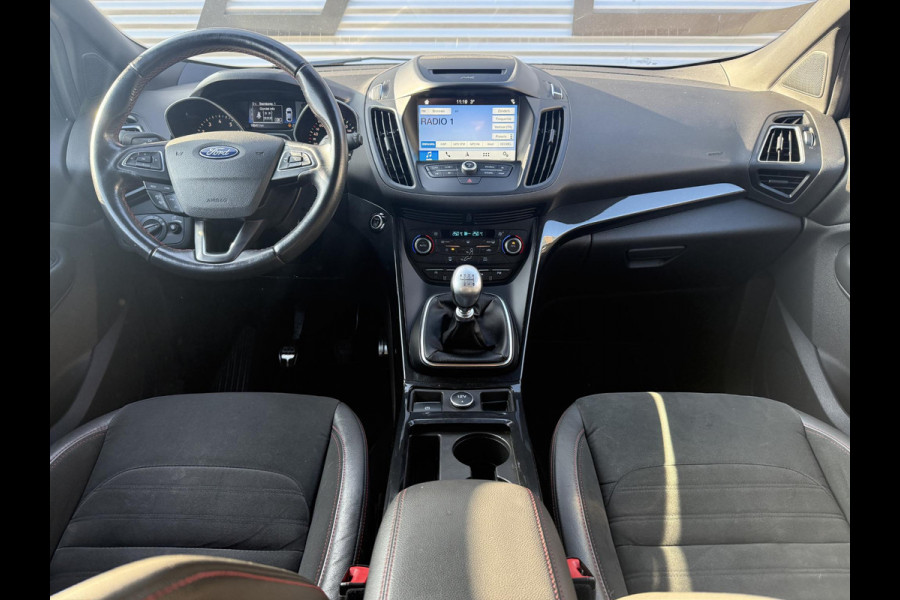 Ford Kuga 1.5 EcoBoost ST Line Navi|Camera|Trekhaak|Clima|Halfleder|PDC V+A|120pk|Elektrsiche Achterklep|APK tot 06-2026