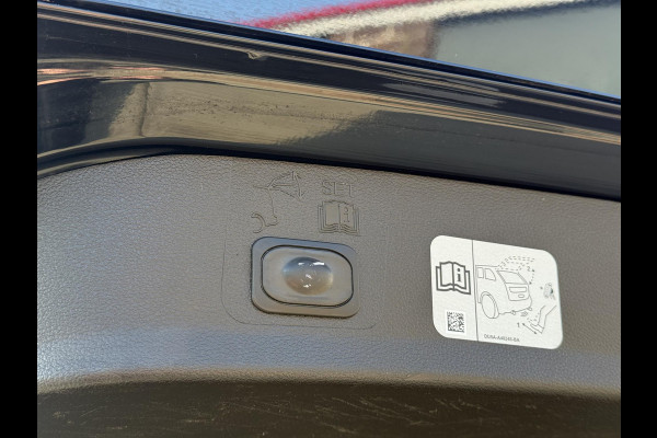 Ford Kuga 1.5 EcoBoost ST Line Navi|Camera|Trekhaak|Clima|Halfleder|PDC V+A|120pk|Elektrsiche Achterklep|APK tot 06-2026