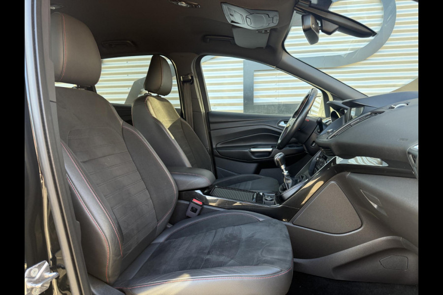 Ford Kuga 1.5 EcoBoost ST Line Navi|Camera|Trekhaak|Clima|Halfleder|PDC V+A|120pk|Elektrsiche Achterklep|APK tot 06-2026