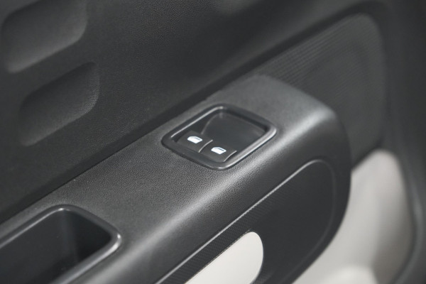 Citroën C3 PureTech 82 C-Series | Trekhaak | Stoelverwarming | Camera | Apple CarPlay