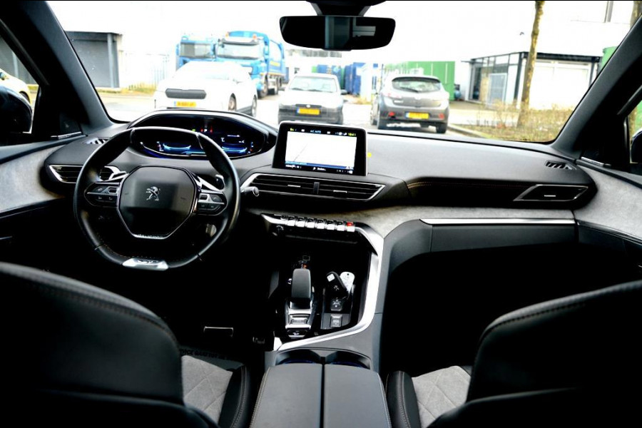 Peugeot 3008 1.6 HYbrid4 300 GT 300PK LMV-19/NAVI/LEER/360º