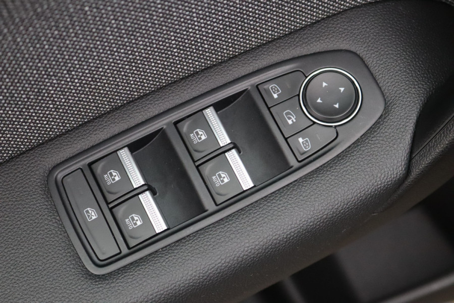 Renault Captur 1.3TCE 160PK Automaat MHEV Techno Camera/Carplay/Cruise-control/Parkeerhulp