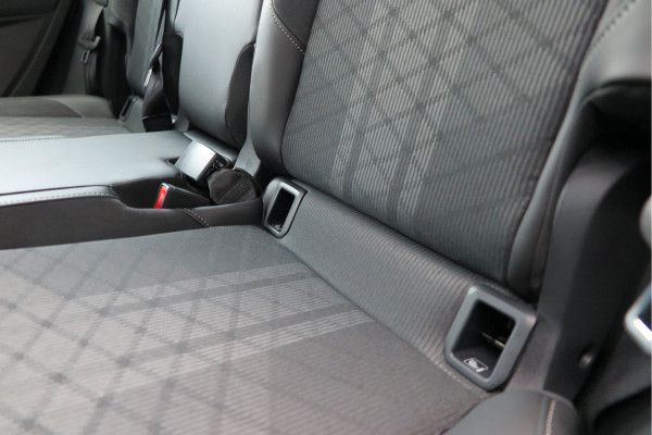 Volkswagen T-Cross 1.0 TSI 116pk DSG R-Line, Virtual cockpit, Camera , Stoelverwarming, Navigatie , Led, LMV etc. (fabrieksgarantie t/m 01-2027)