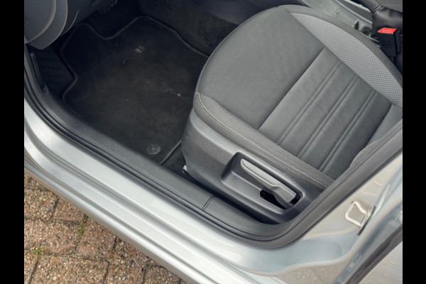 Škoda Octavia Combi 1.5 TSI Greentech Business AUT NAVI NAP!