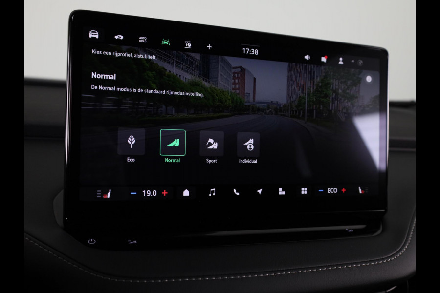 Škoda Enyaq 60 Sportline 204 pk | Panoramadak | Adaptive Cruise Control | Blind Spot |