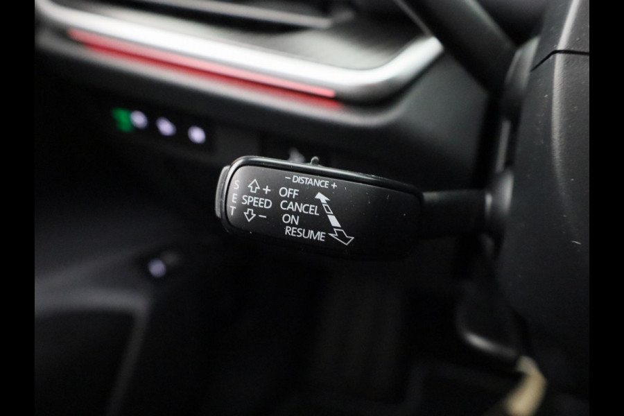 Škoda Enyaq 60 Sportline 204 pk | Panoramadak | Adaptive Cruise Control | Blind Spot |