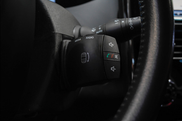 Renault ZOE R90 Navi Keyless Entry & Go Climate PDC Carplay Cruise LED verlichting Privacy glass LM velgen