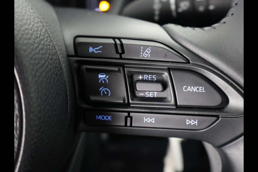 Toyota Aygo X 1.0 VVT-i MT Pulse Bi-Tone | Apple Carplay & AndroidAUTO | Stoelverwarming | Camera |