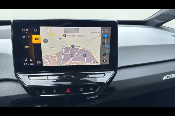 Volkswagen ID.3 First Plus SOH 92% TREKHAAK 19 " LM VELGEN ACHTERUITRIJCAMERA STOELVERWARMING