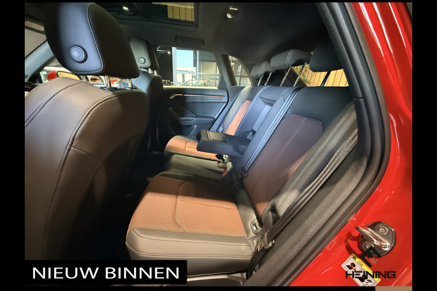 Audi Q3 45 TFSI e S edition. Pano. 2X S-Line. Apple-carplay. Blackline. 19 inch.