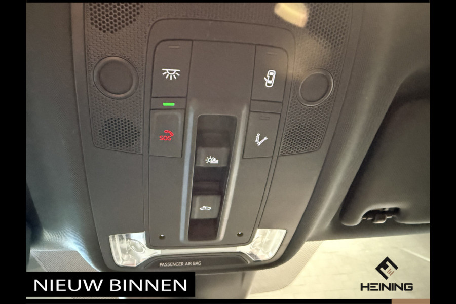 Audi Q3 45 TFSI e S edition. Pano. 2X S-Line. Apple-carplay. Blackline. 19 inch.