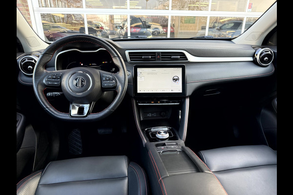 MG Mg zs ev EV Long Range Luxury 70 kWh SOH 92,4%, Panoramadak, Leer, 360 camera