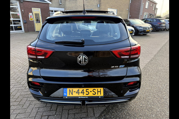 MG Mg zs ev EV Long Range Luxury 70 kWh SOH 92,4%, Panoramadak, Leer, 360 camera