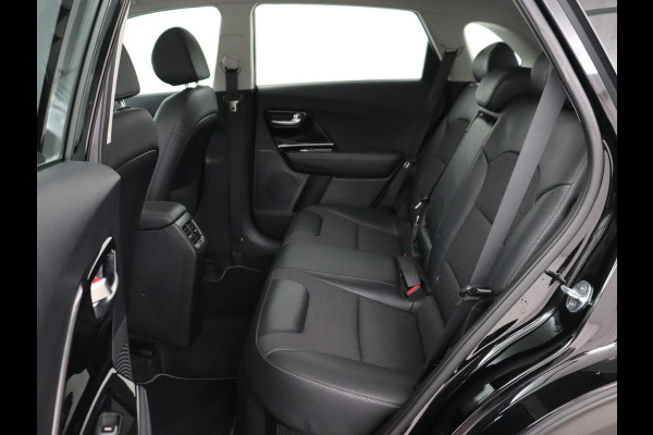 Kia Niro 1.6 GDi Hybrid ExecutiveLine | Schuifdak | Trekhaak | Adaptive cruise | Camera | Half leder | Navigatie | Carplay | Climate control