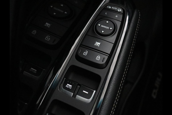 Kia Niro 1.6 GDi Hybrid ExecutiveLine | Schuifdak | Trekhaak | Adaptive cruise | Camera | Half leder | Navigatie | Carplay | Climate control