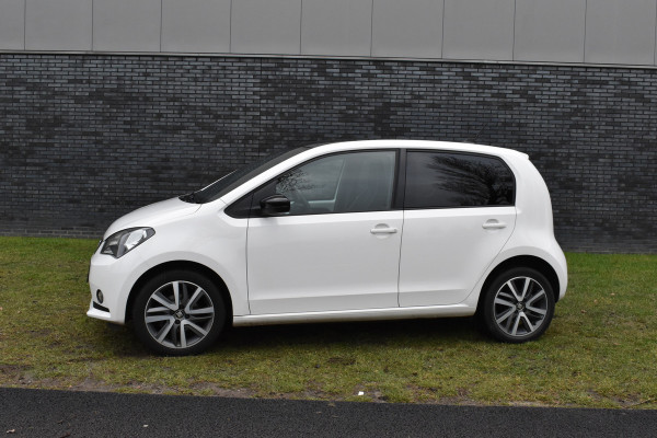 Seat Mii Electric electric Plus 2-color  Automaat Parkeer sensoren Stoelverwarming voorruit verwarming 1e eigenaar N.A.P.