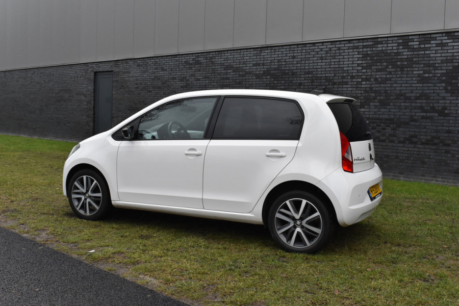 Seat Mii Electric electric Plus 2-color  Automaat Parkeer sensoren Stoelverwarming voorruit verwarming 1e eigenaar N.A.P.