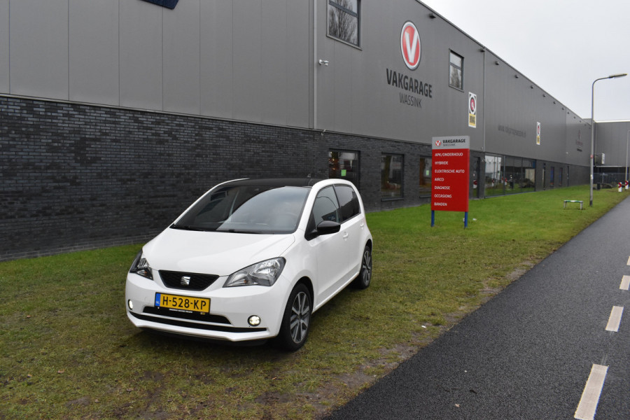 Seat Mii Electric electric Plus 2-color  Automaat Parkeer sensoren Stoelverwarming voorruit verwarming 1e eigenaar N.A.P.