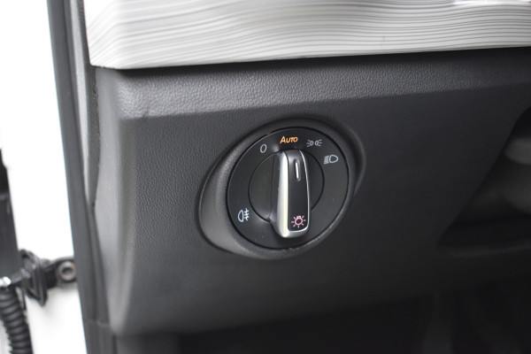 Seat Mii Electric electric Plus 2-color  Automaat Parkeer sensoren Stoelverwarming voorruit verwarming 1e eigenaar N.A.P.