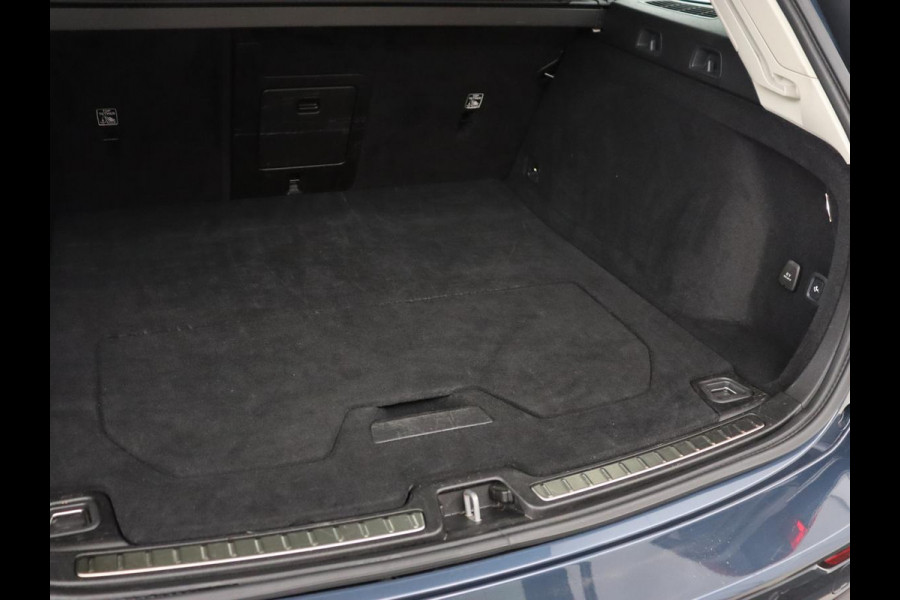 Volvo V60 2.0 T6 Plug-in hybrid AWD Core Bright | Trekhaak | Achterbankverwarming | Adaptive cruise | Carplay | Stoelverwarming | Climate control | Keyless | Parkeerhulp | PHEV | Plug In